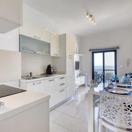 Waterfront Gozo Stay Overlooking Marsalforn Bay Apartment *