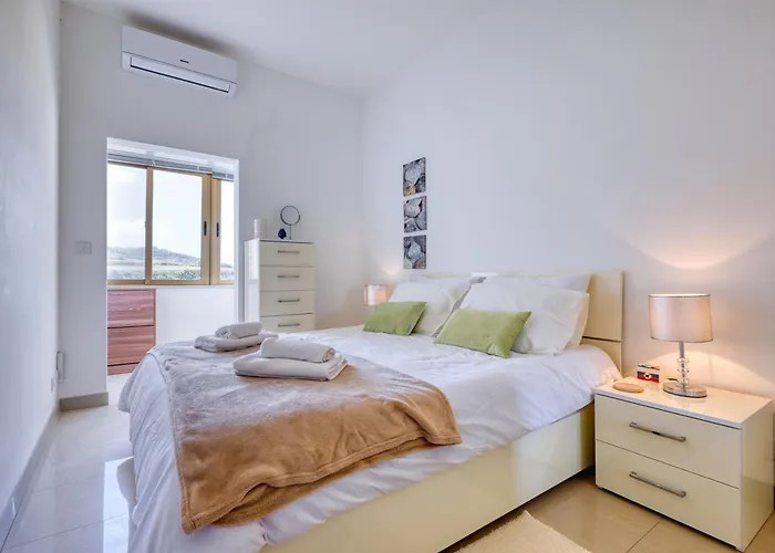 Lejlighed Scenic Gozo With 1br & Balcony Bliss By 360 Estates