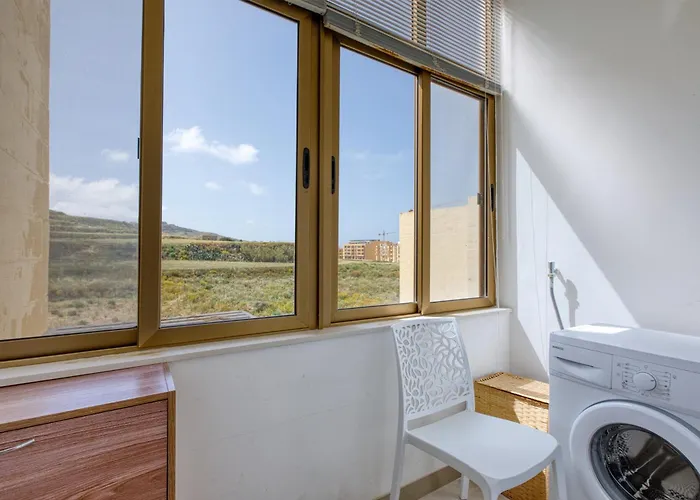 Lejlighed Scenic Gozo With 1br & Balcony Bliss By 360 Estates Marsalforn